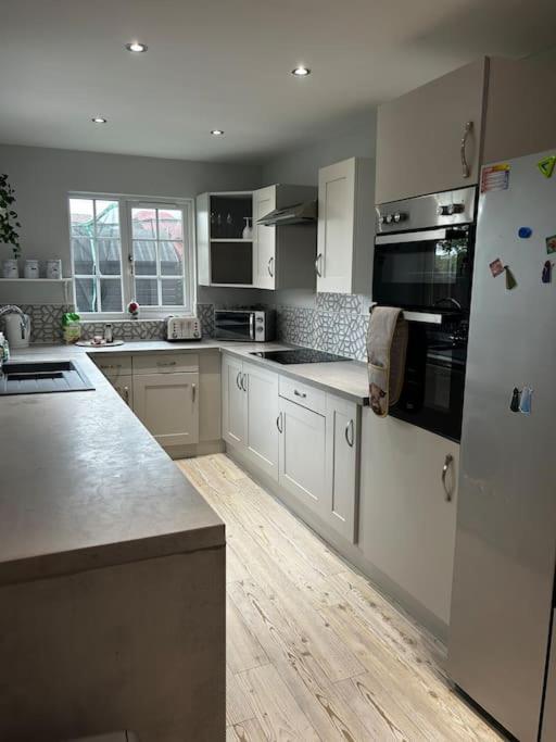 15 Min Drive To Airport 20 Min To Loch Lomond And City Center Old Kilpatrick Eksteriør billede