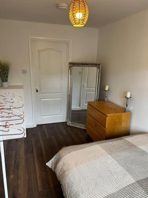 15 Min Drive To Airport 20 Min To Loch Lomond And City Center Old Kilpatrick Eksteriør billede
