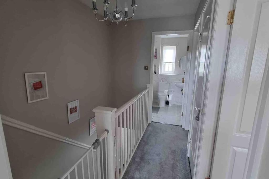 15 Min Drive To Airport 20 Min To Loch Lomond And City Center Old Kilpatrick Eksteriør billede